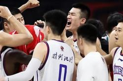 AYX体育赛事-广东宏远队大胜对手取得三连胜