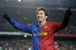 爱游戏娱乐-戈贝尔统治攻防锁定全场最佳，灰熊团队发力轻取76人