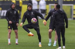 爱游戏体育官网-包含多特蒙德后卫突然宣布退役，引发球迷震惊的词条