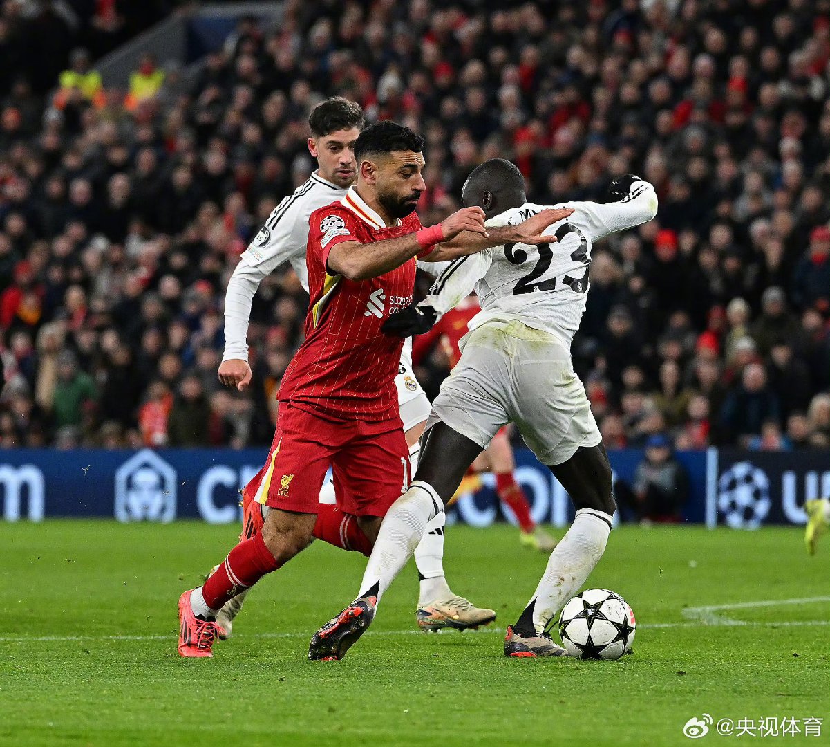 利物浦-大胜曼城，萨拉赫梅开二度