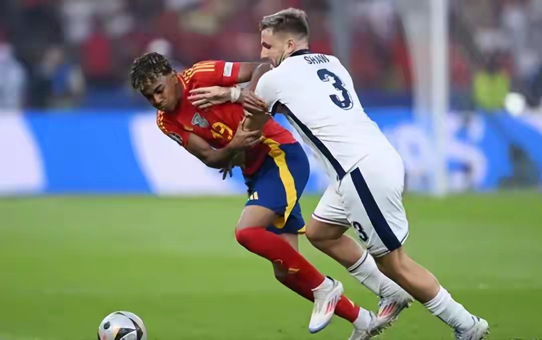 欧洲强队碰撞,赛场实力较量引爆激情的简单介绍 欧洲强队碰撞,赛场实力较量引爆激情的简单介绍