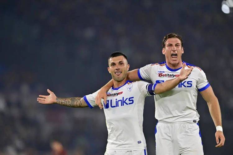 关于萨索洛客场负于那不勒斯，遗憾错失良机的信息