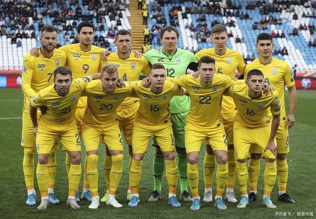 哥伦比亚足球队选手参加慈善跑步 哥伦比亚足球队选手参加慈善跑步