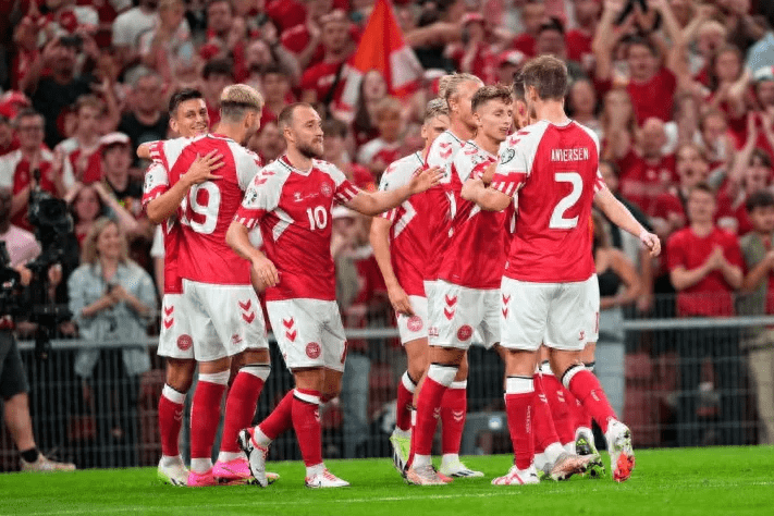 吉林队紧追不放,坚守领先位置的简单介绍 吉林队紧追不放,坚守领先位置的简单介绍