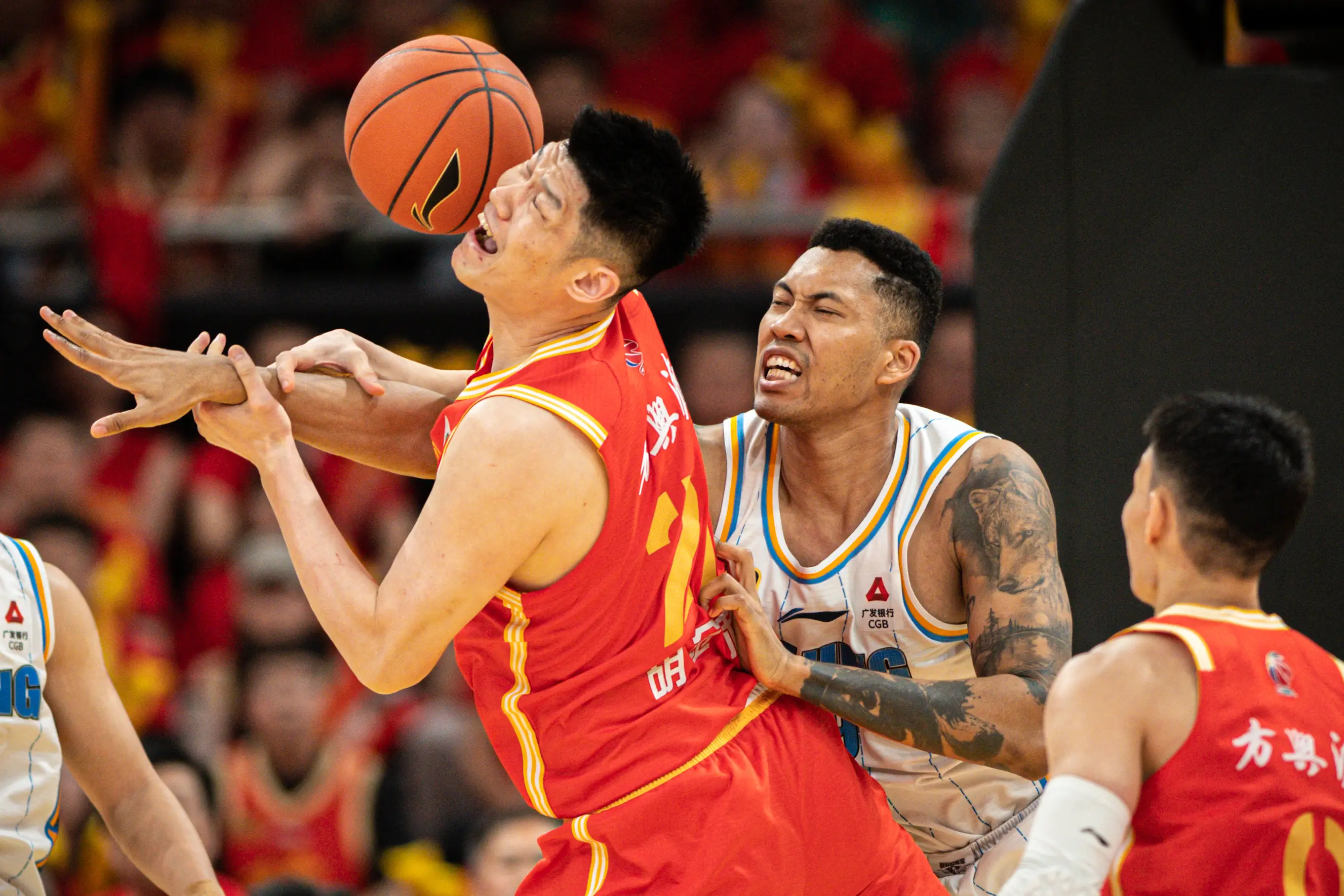 包含男子篮球冠军争夺赛,常规赛争分夺秒的词条 包含男子篮球冠军争夺赛,常规赛争分夺秒的词条