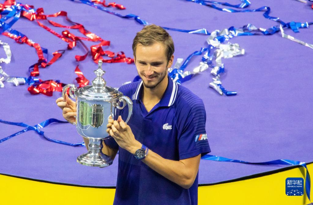 ATP总决赛完胜美网,梅德韦杰夫高光表现 ATP总决赛完胜美网,梅德韦杰夫高光表现