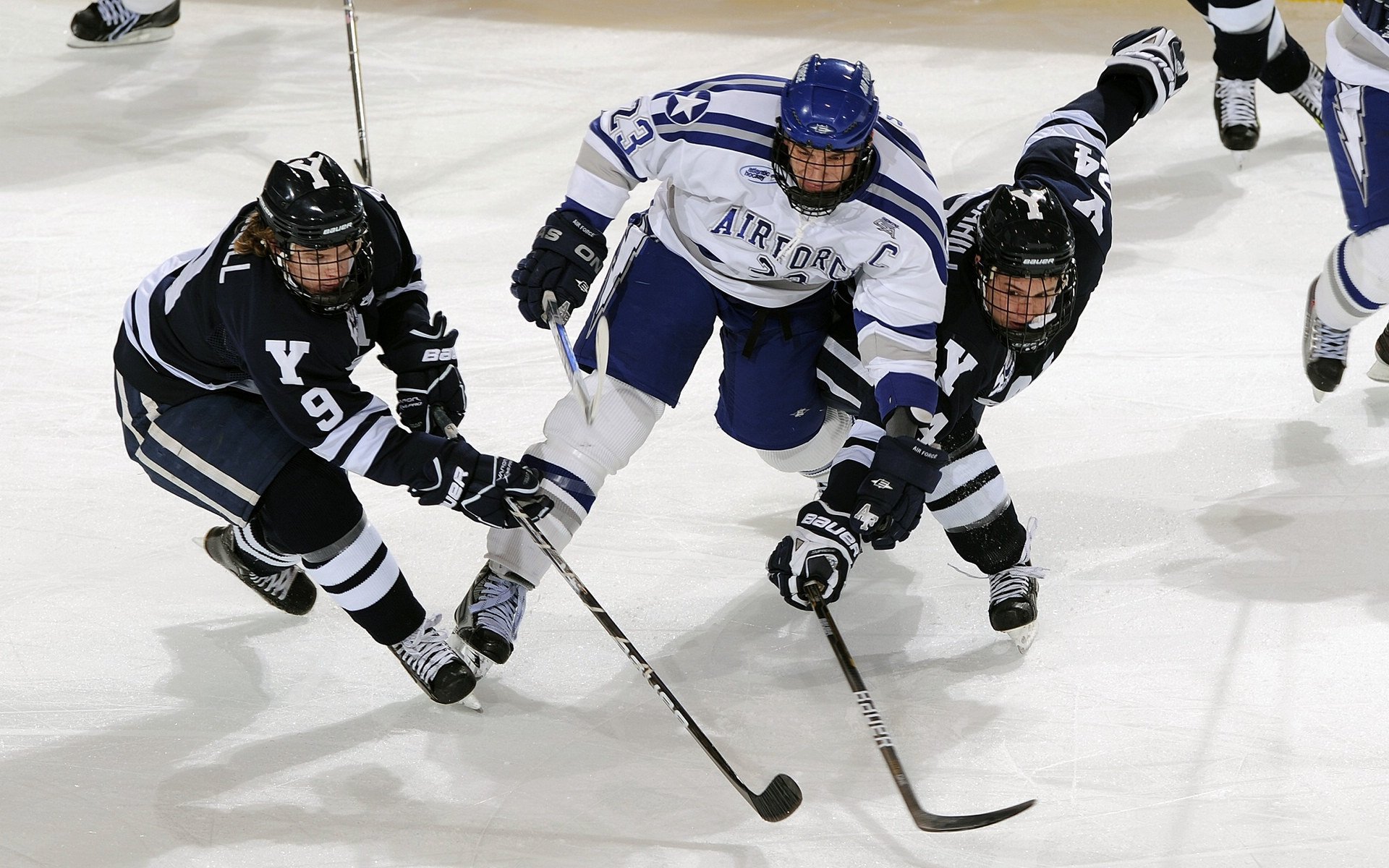 德甲争冠战之夜，乔治关键时刻站出来，一记绝杀改写历史