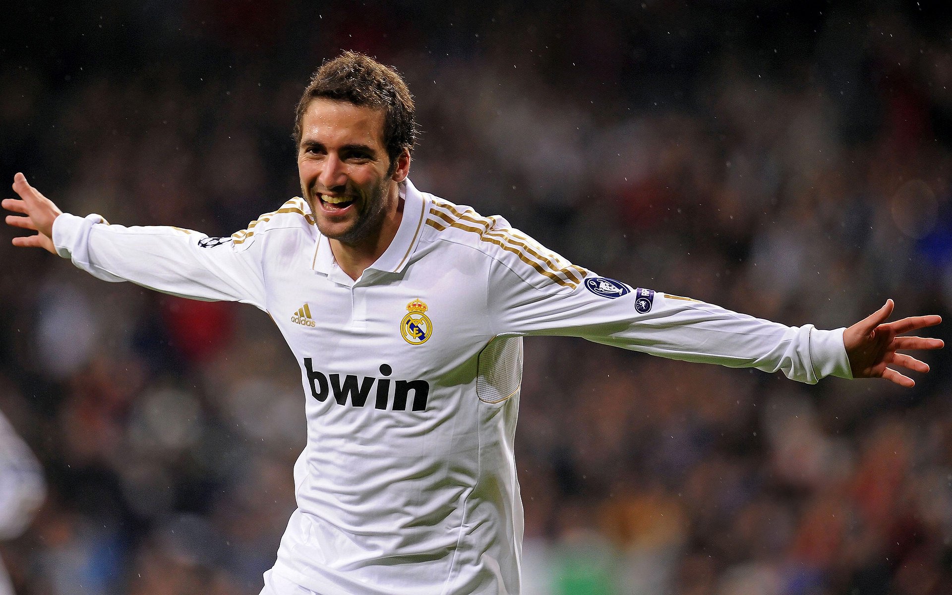 法兰西铁骑碾过威斯特法伦—战术解析欧冠决赛中的法国风暴如何冲垮多特蒙德